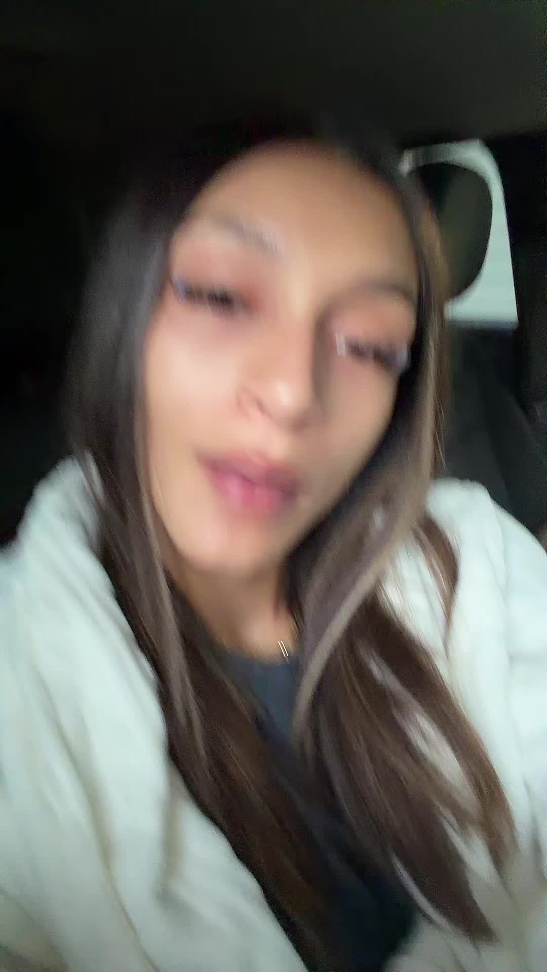 @urlocalhotweirdo