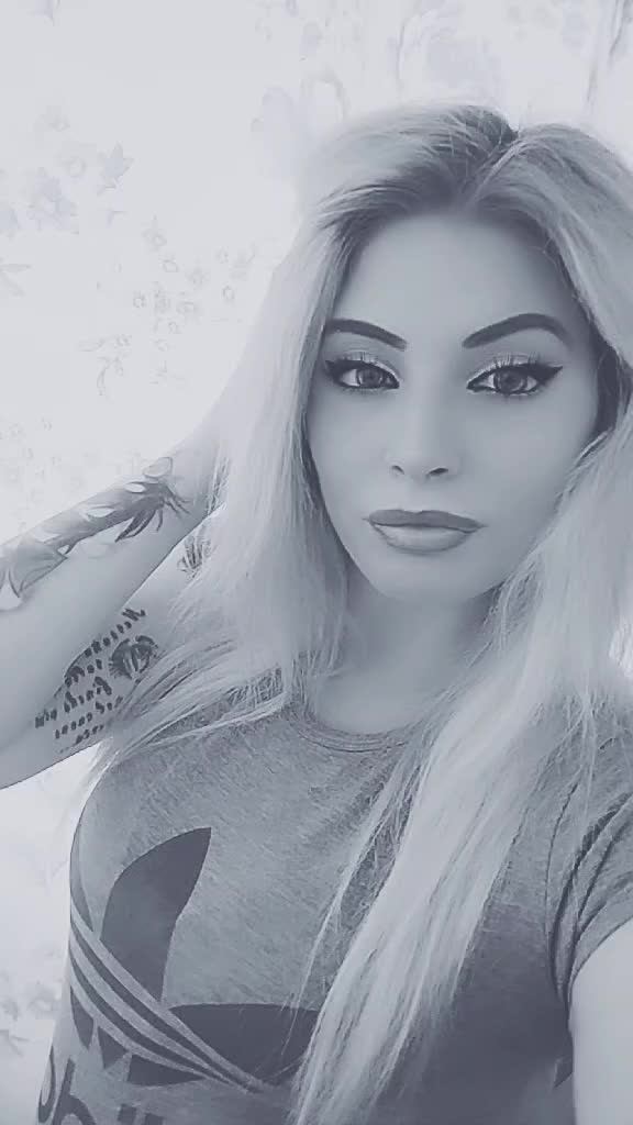 @Valentina❤️
