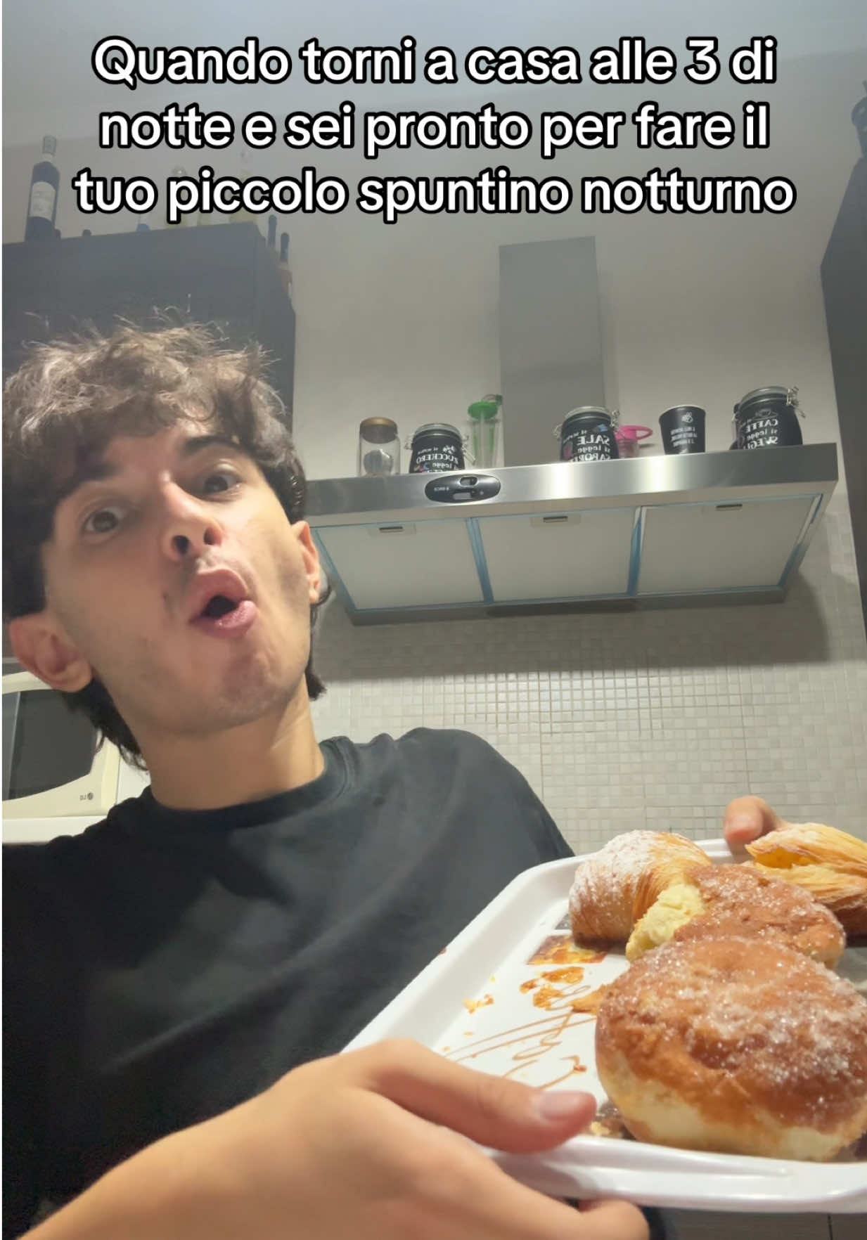 @👋🏼🤗