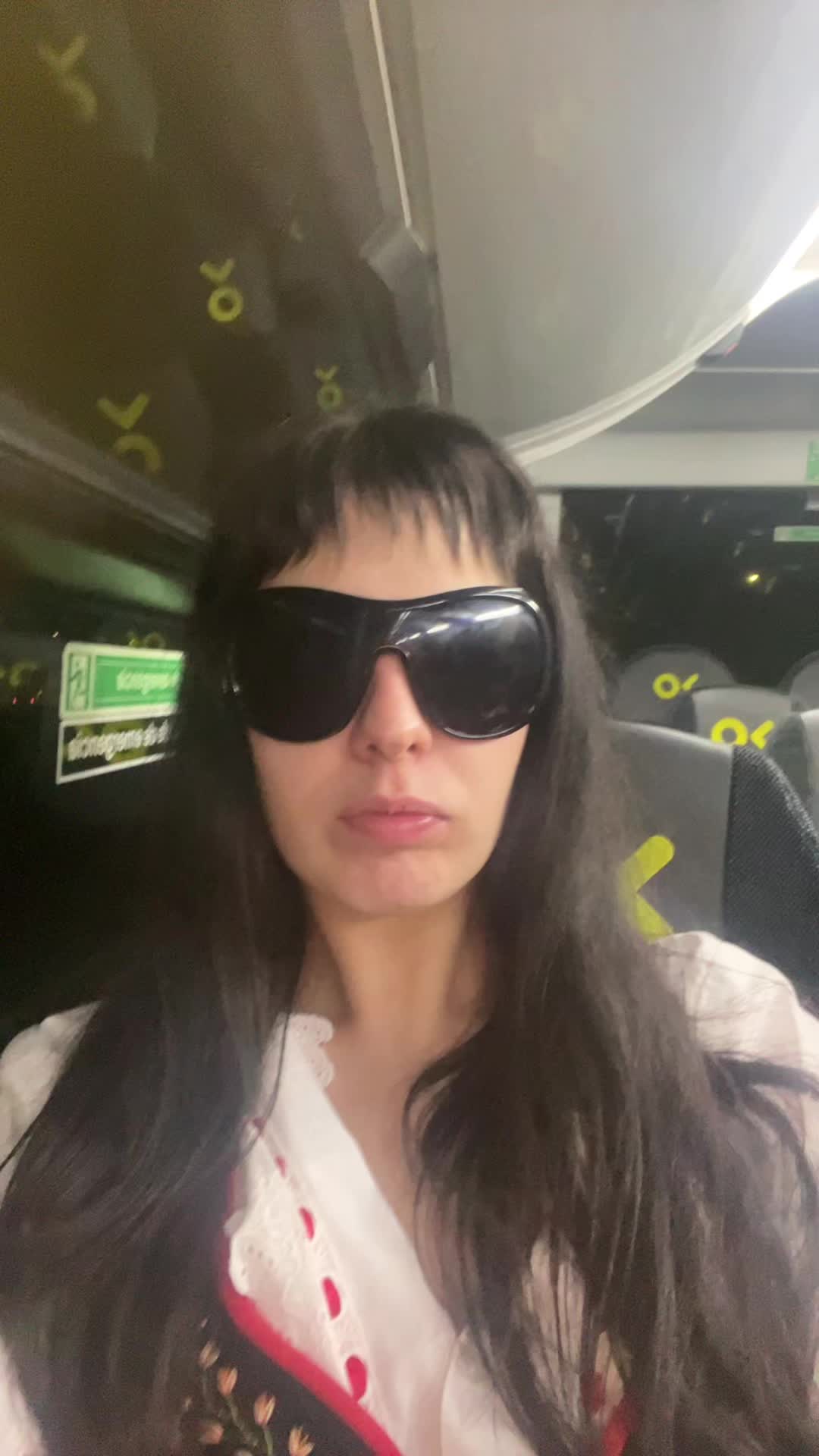 @lauraacl_