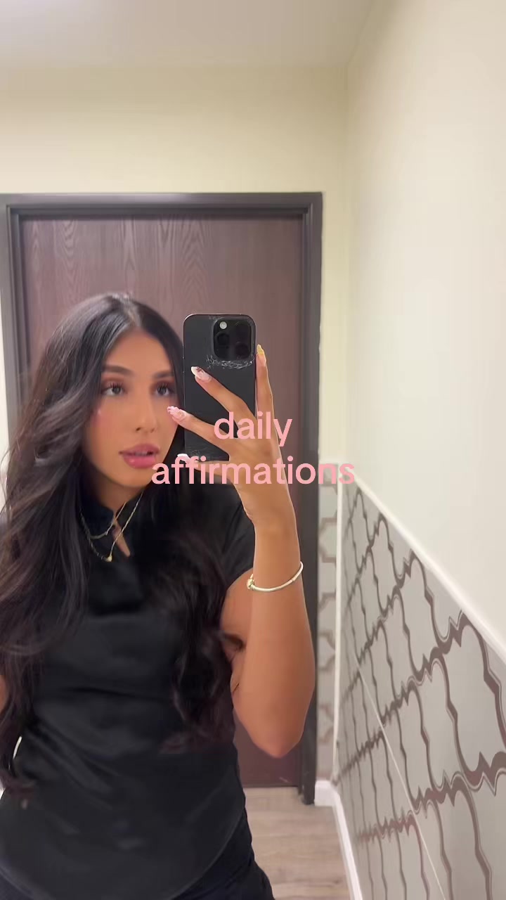 @giannela