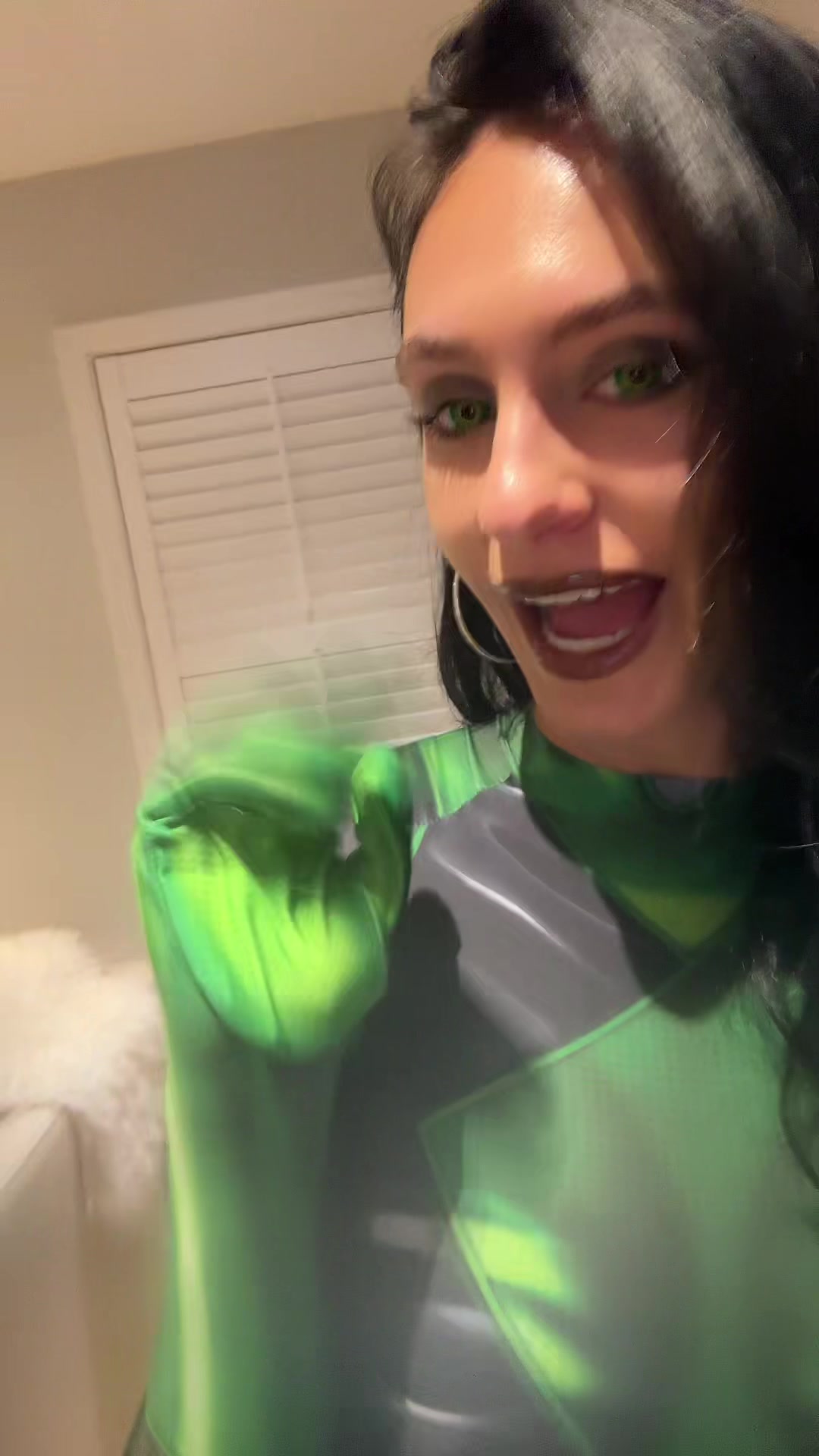 @Kellymeir