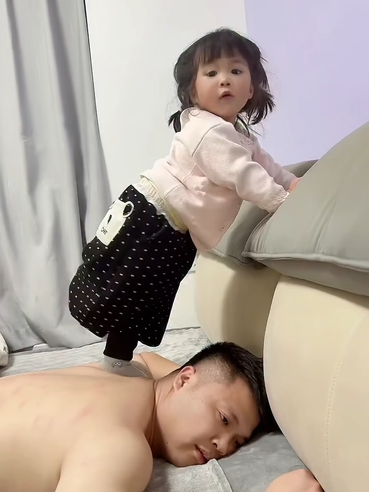 @Em b&eacute; của Mẹ