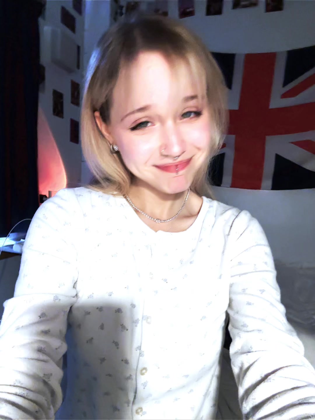 @aweiloria