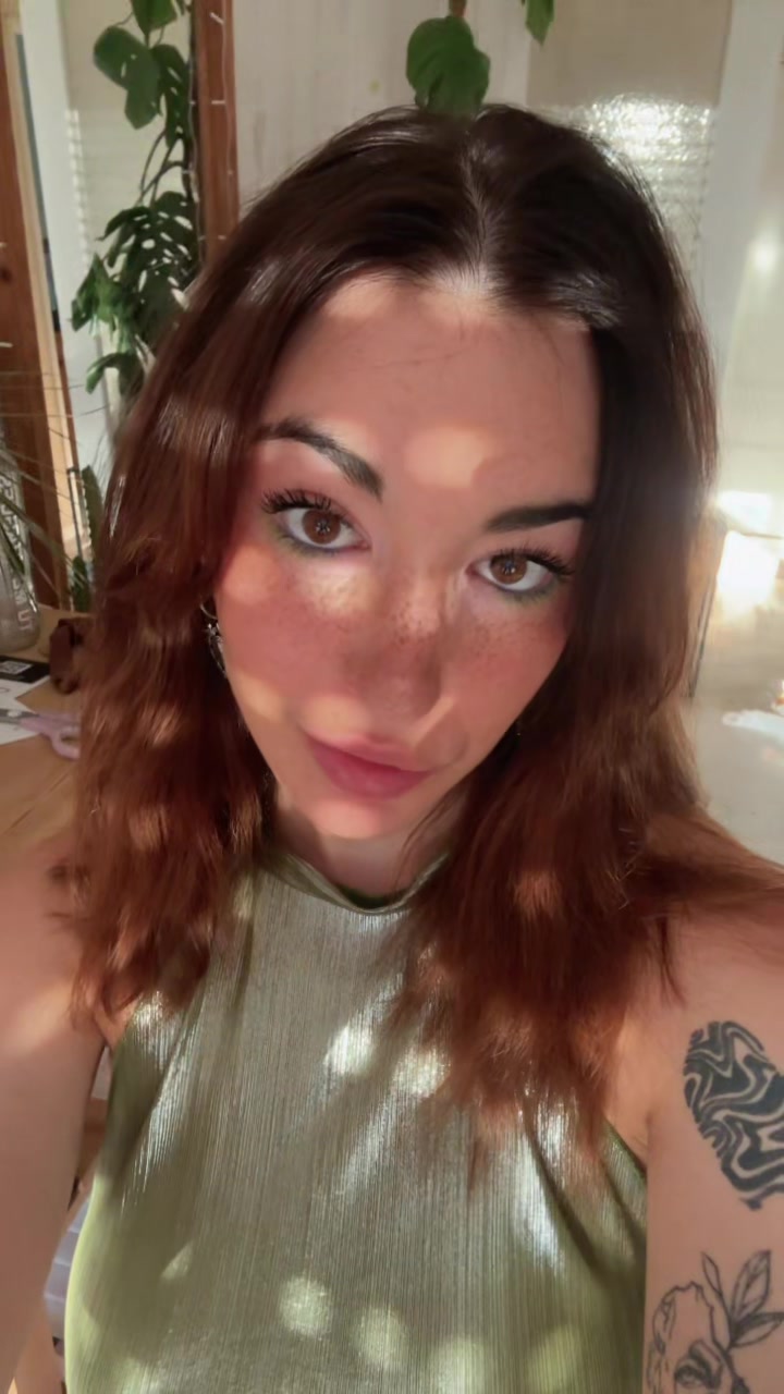 @In&egrave;s