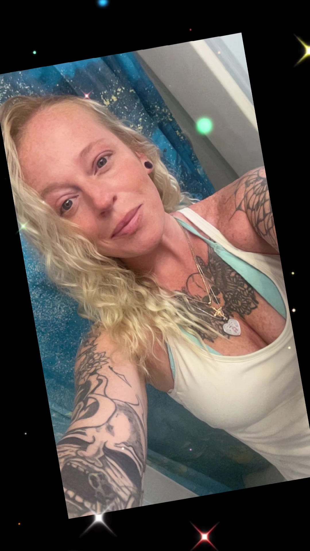 @queenbee03