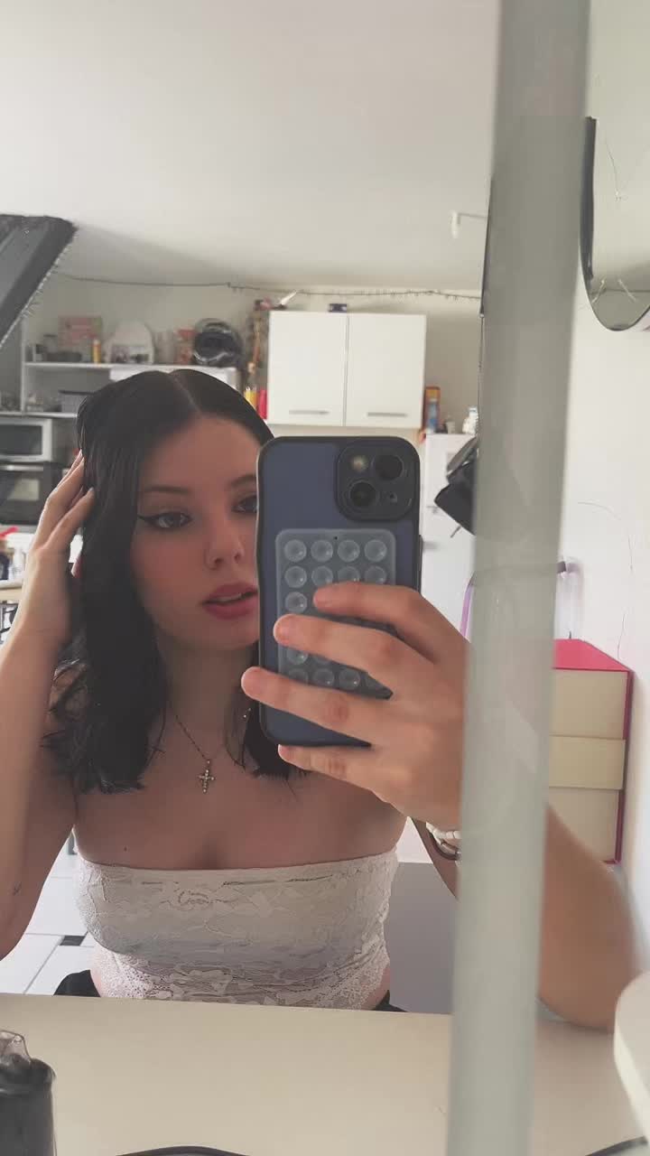 @𝕰𝖑𝖊.𝖓𝖆