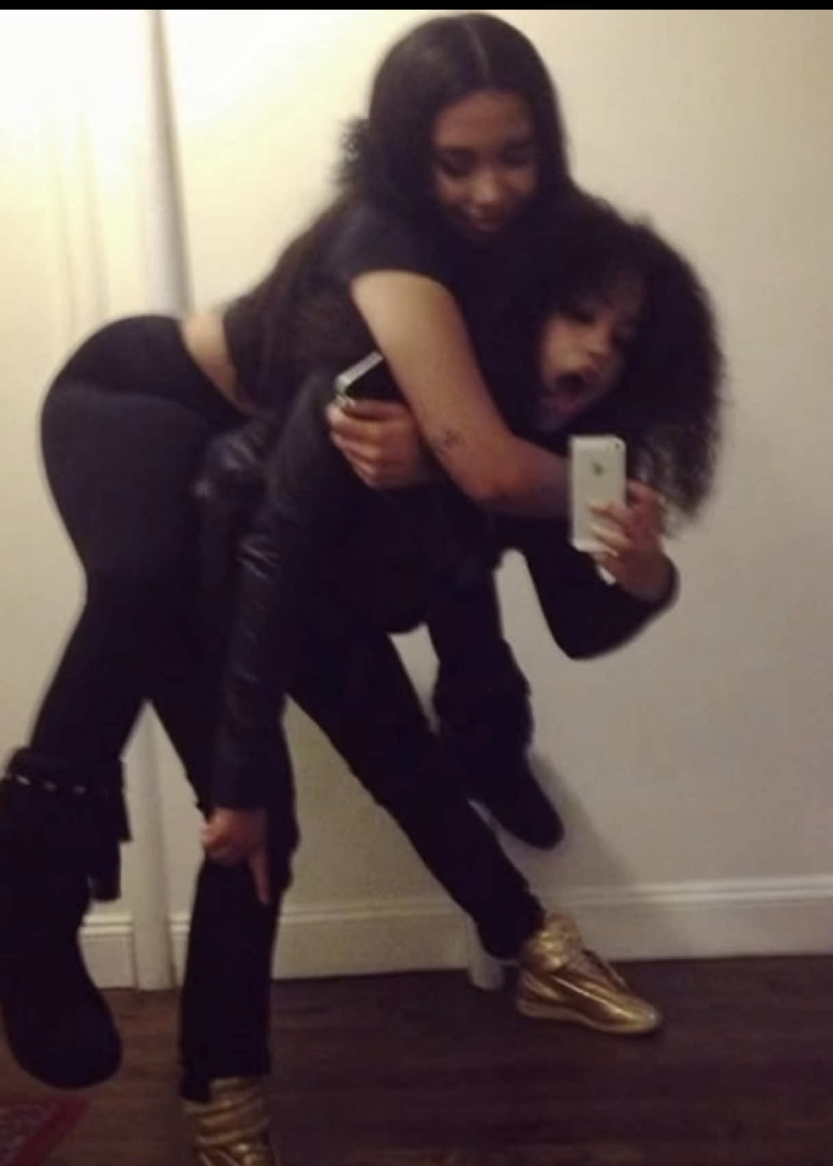 @syd_n3yy