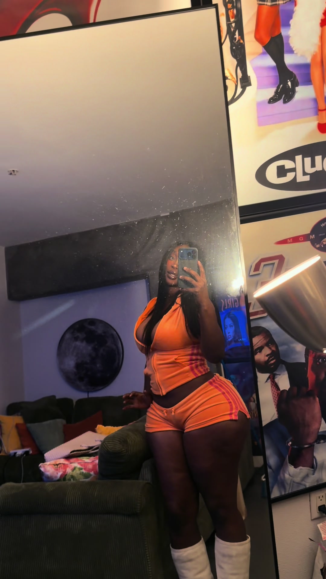 @Noemidoll_