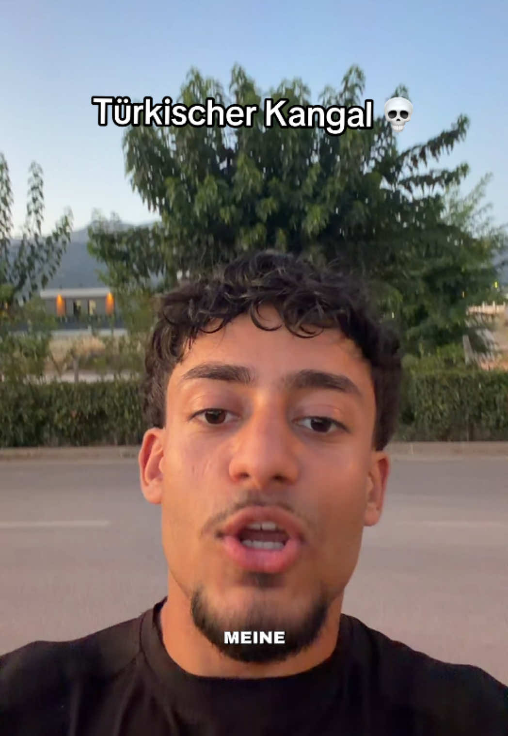 @𝐄 𝐌 𝐈 𝐍