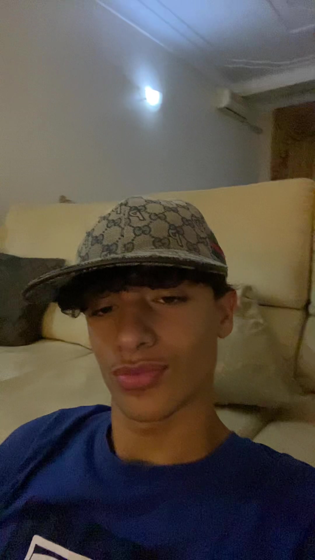 @علي
