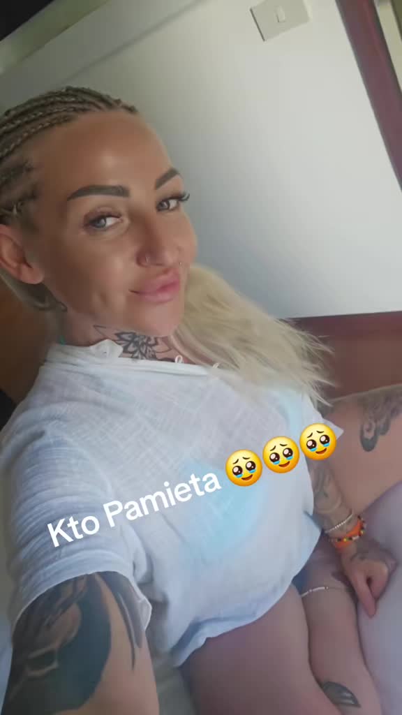 @Karolina