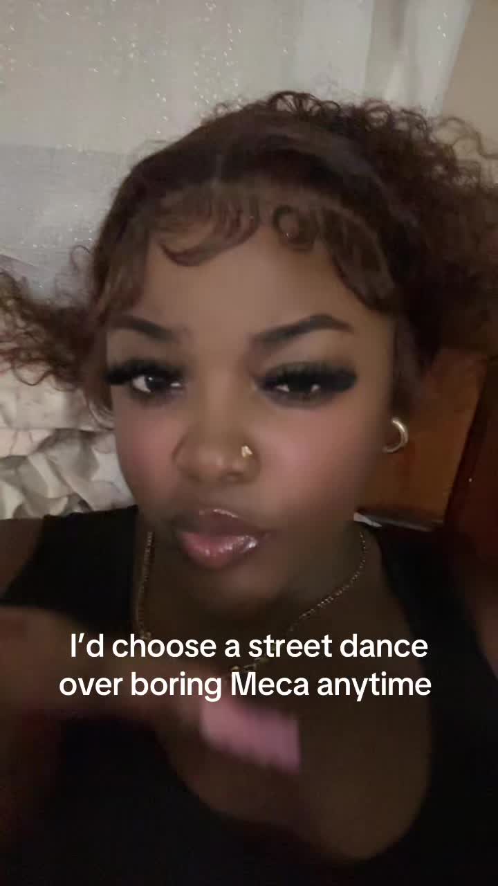 @Ashanay🫦