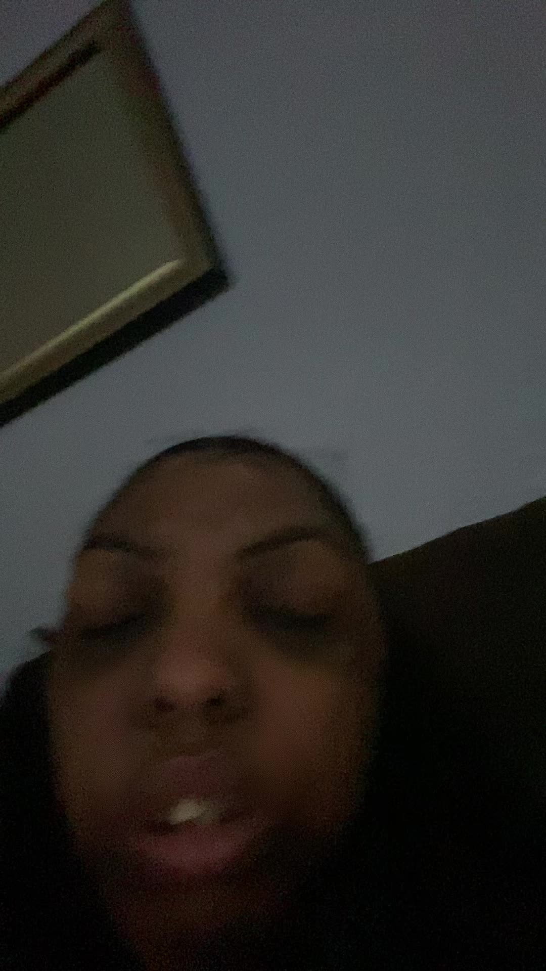 @_shannonderouen
