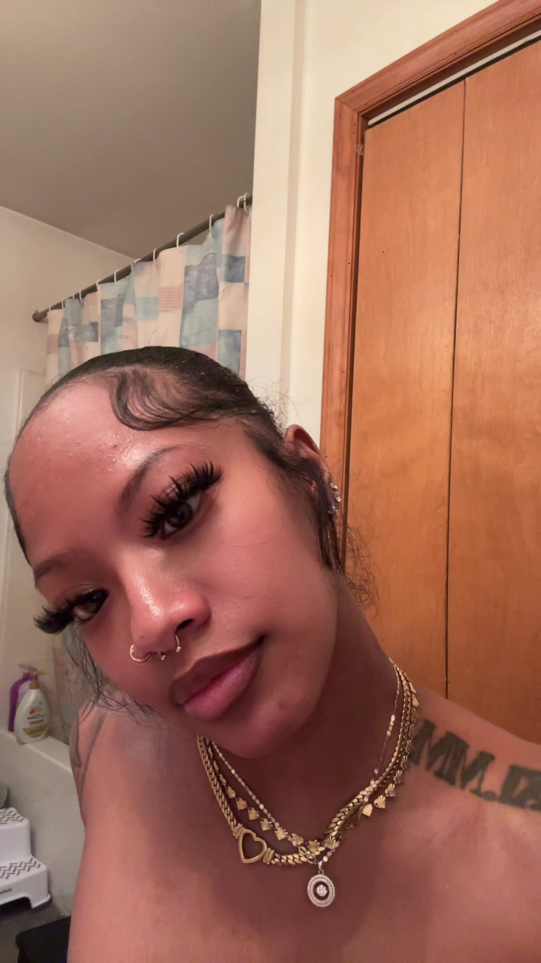 @Majesty🖤🦋