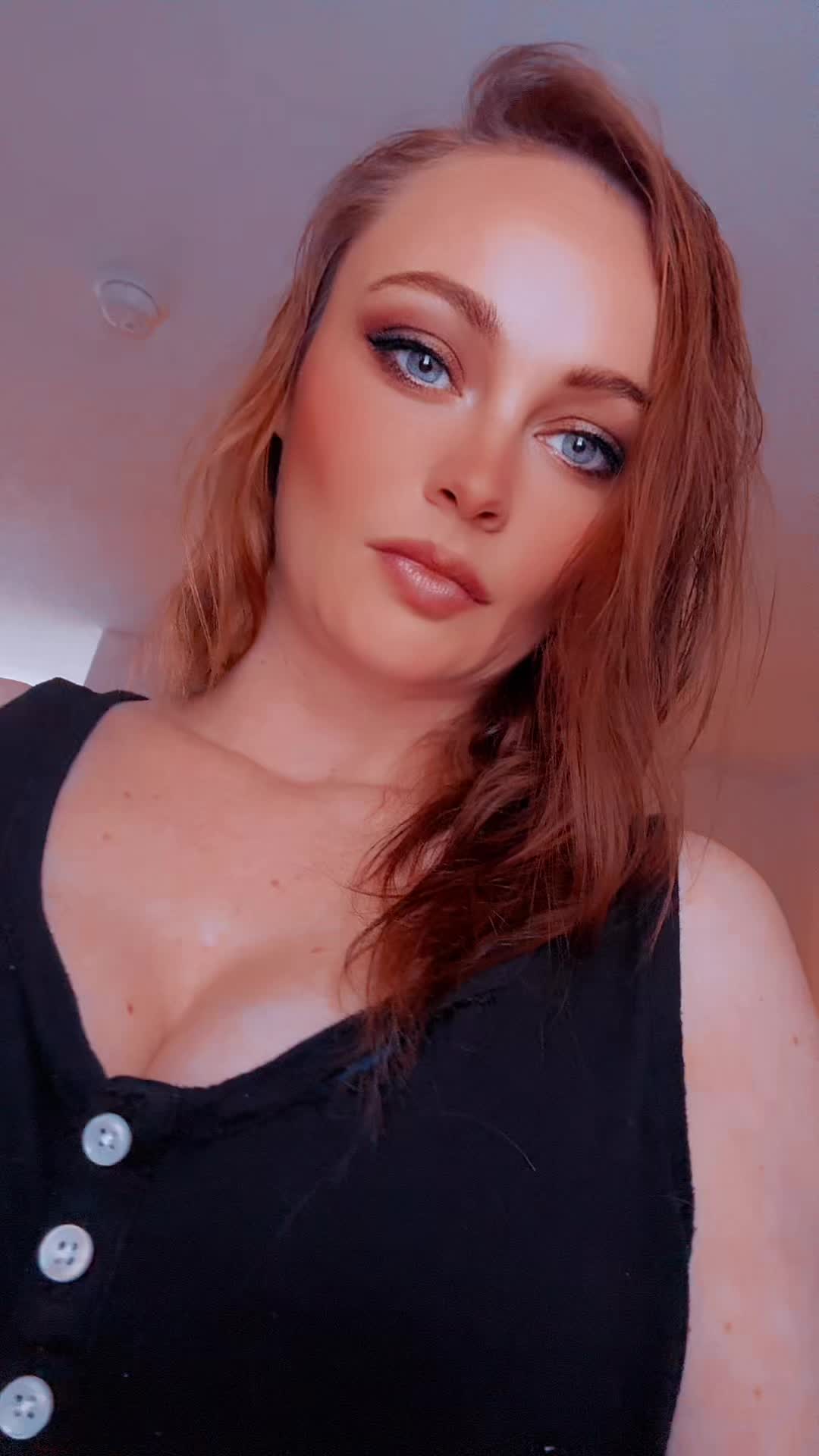 @Briggs. Wifeᥫ᭡