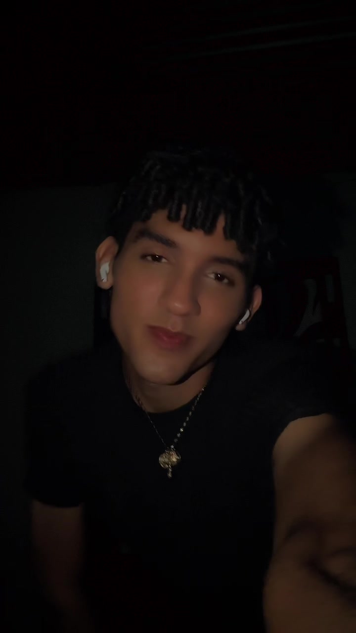 @Emi