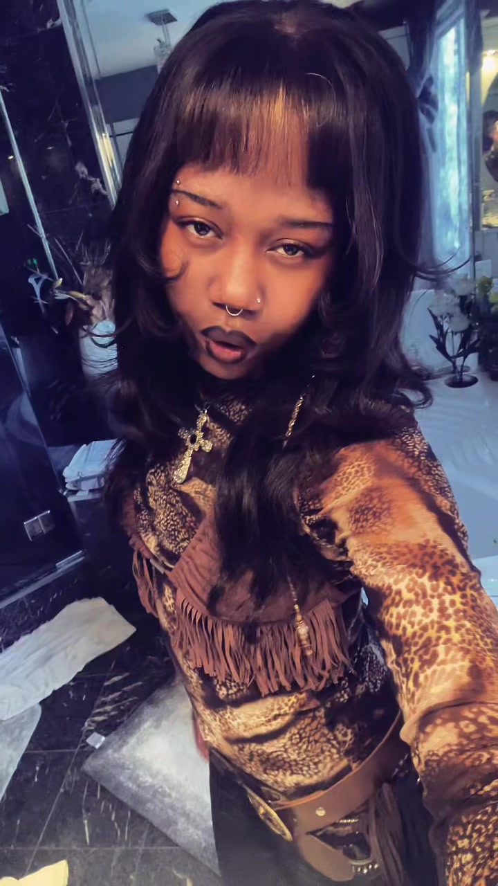 @gigi ☥