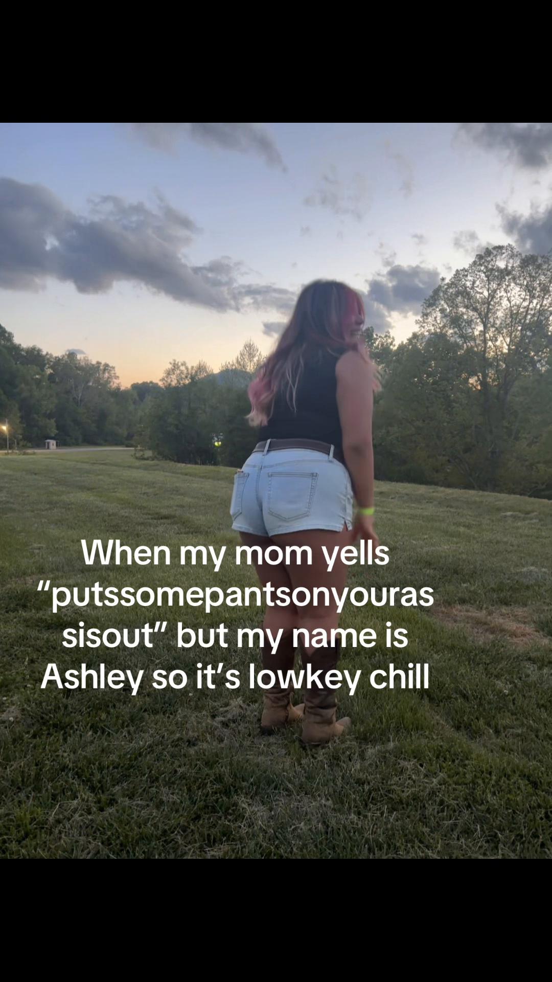 @Ashley Maga&ntilde;a
