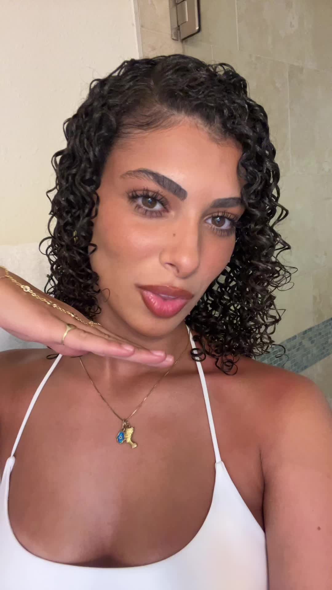 @nadine