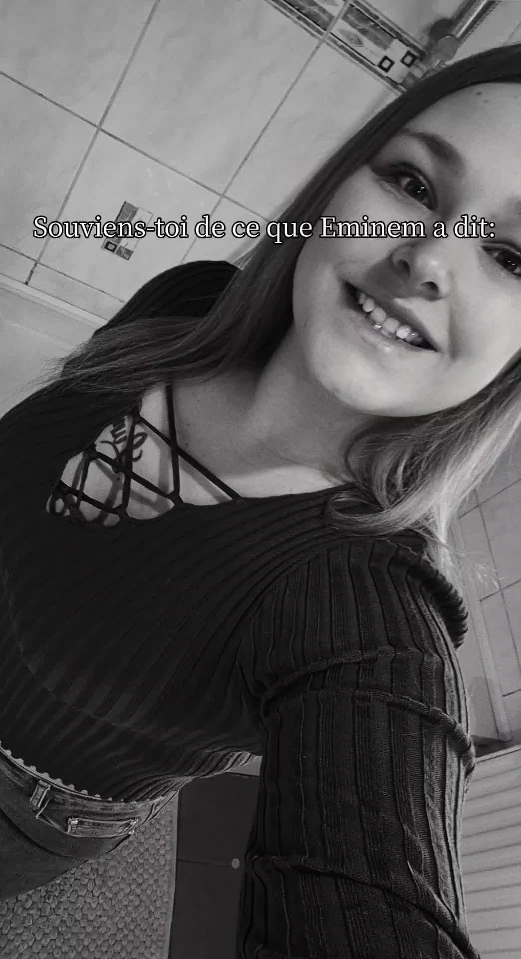 @Ang&eacute;lique 🐍