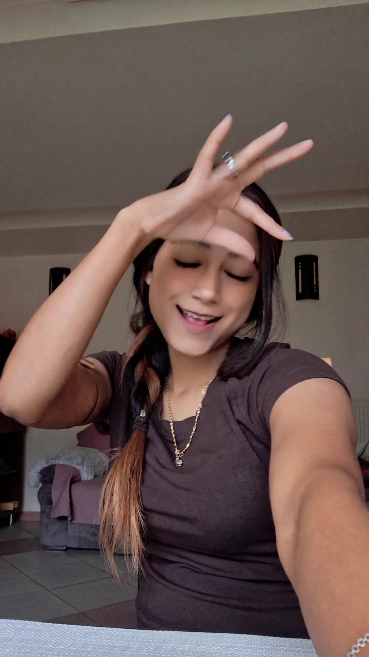 @Miss_👑M@nDaL🇳🇵❤️💍