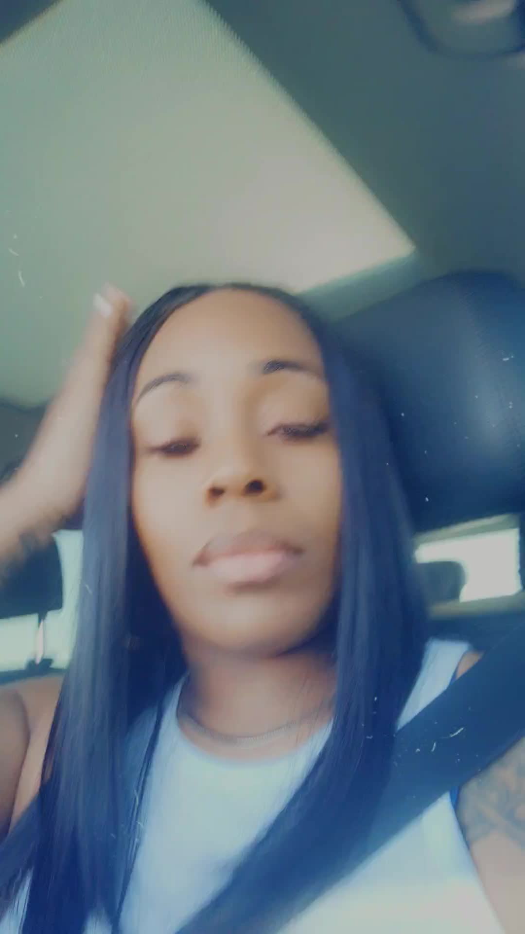 @divinedivacouture
