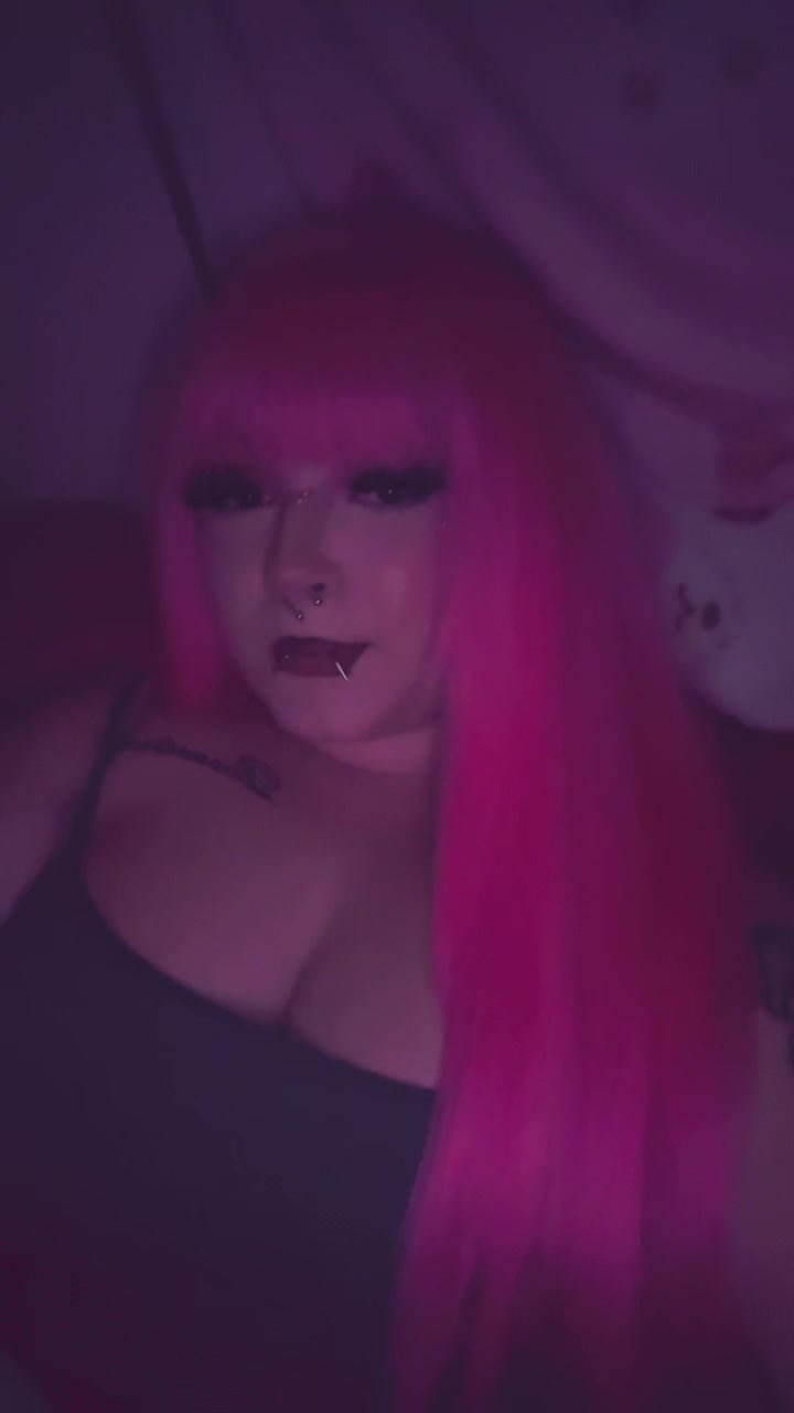 @Qu33fqueen