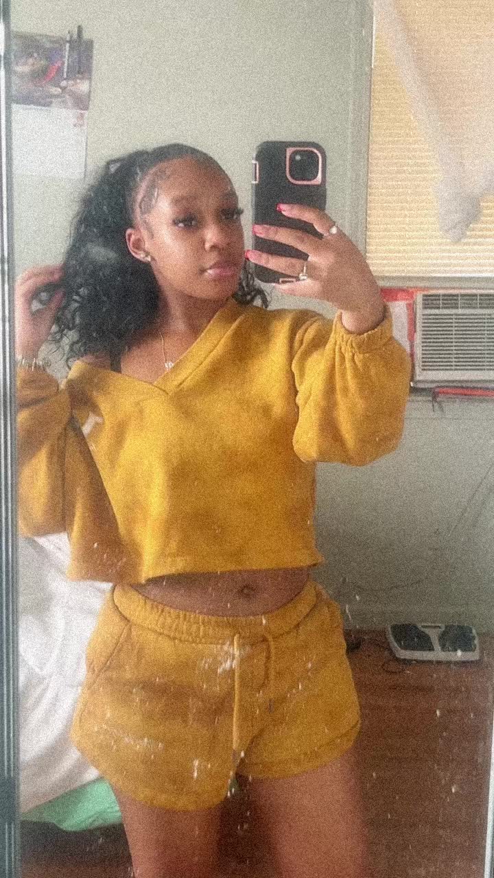 @Kaykay🌺.