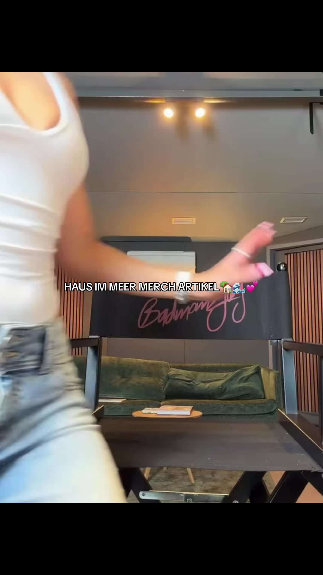 @𝑀𝐼𝐿𝒜𝒩‧₊°(FanPage)