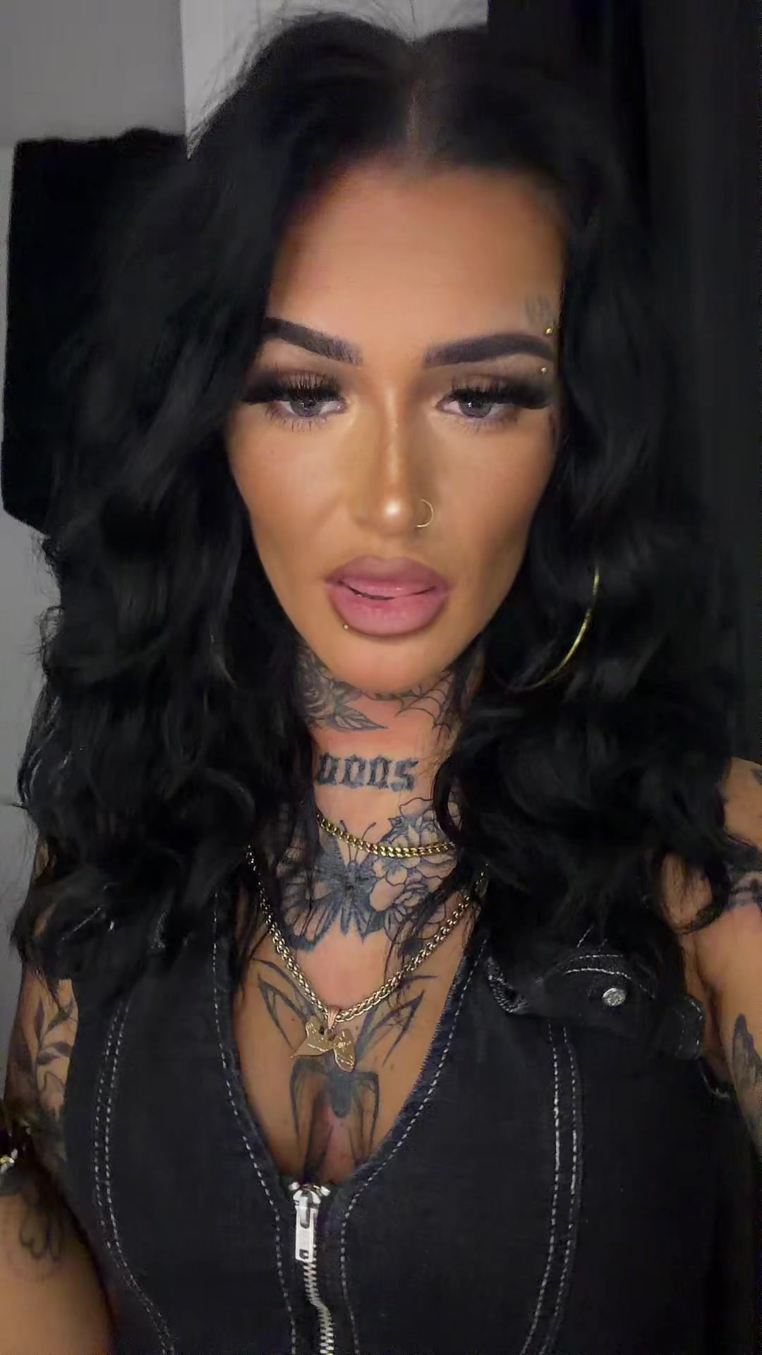 @𝐋𝐈𝐕𝐄𝐍𝐃𝐈.🦇