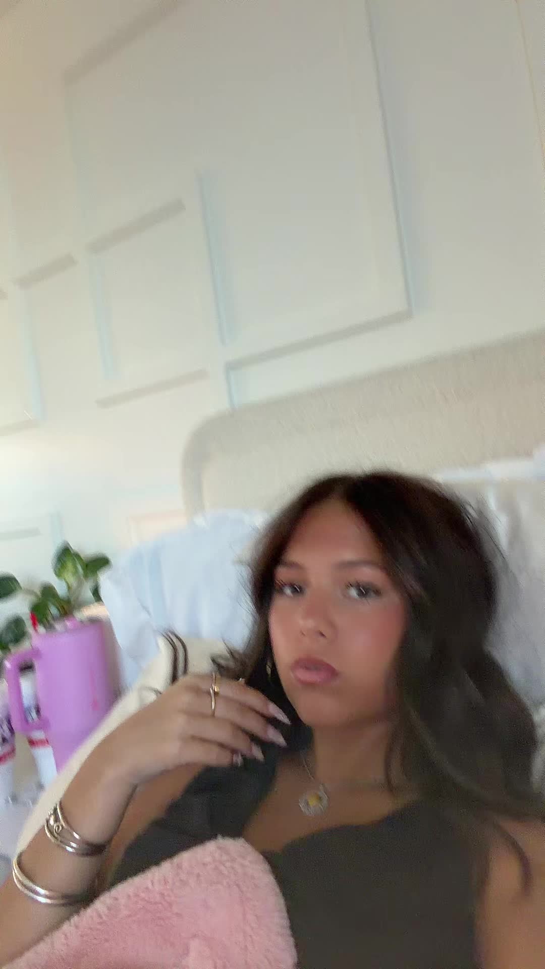 @notalexismae1