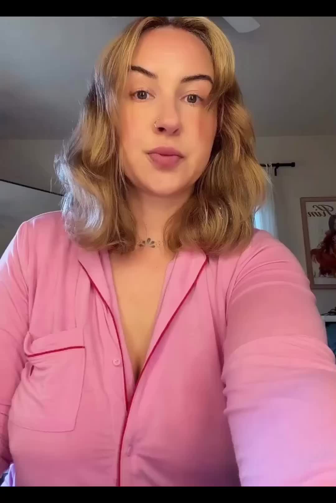 @itsearthi&hearts;️
