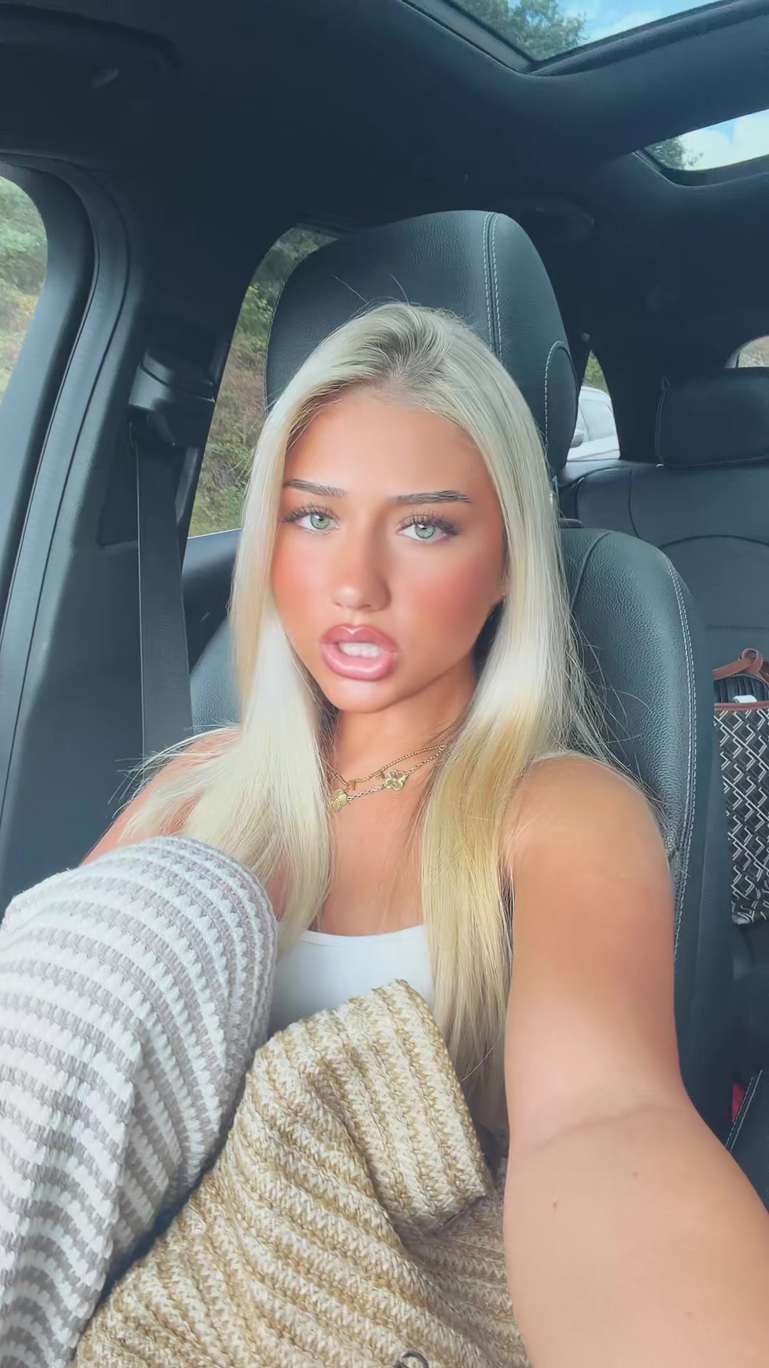 @𝐅𝐫𝐚𝐧𝐤𝐢𝐞 𝐞𝐥𝐥𝐚