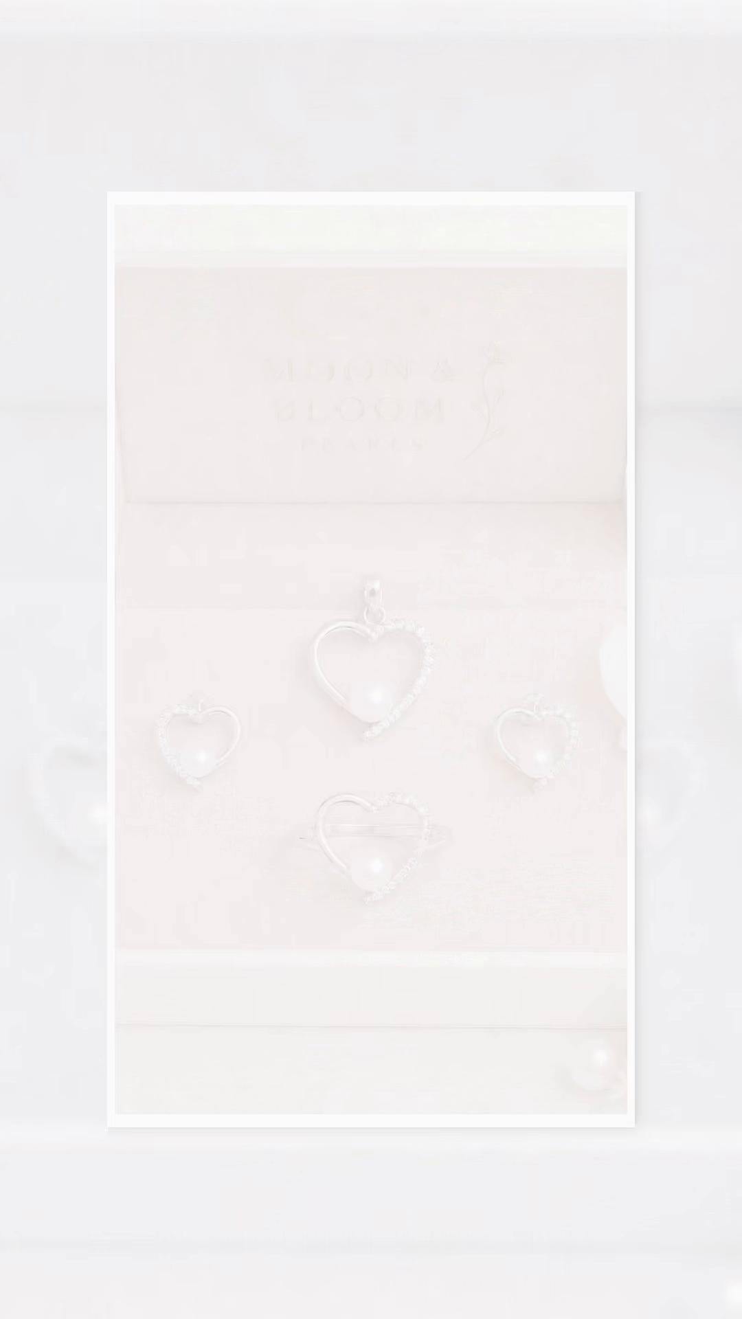 @Moon and Bloom Pearls