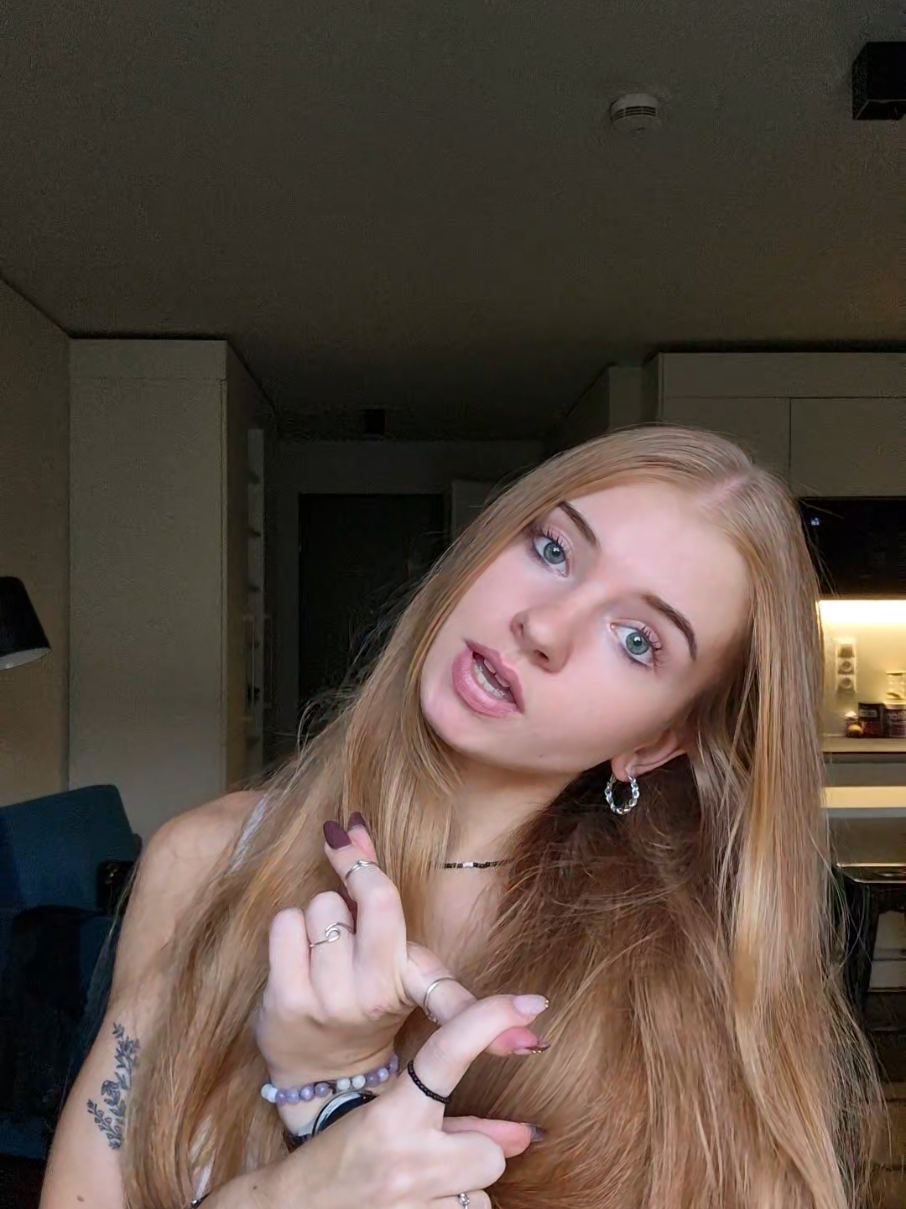 @Xenie🦋