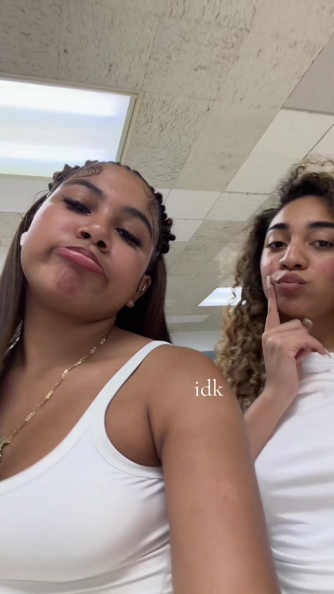 @n0_luv_val