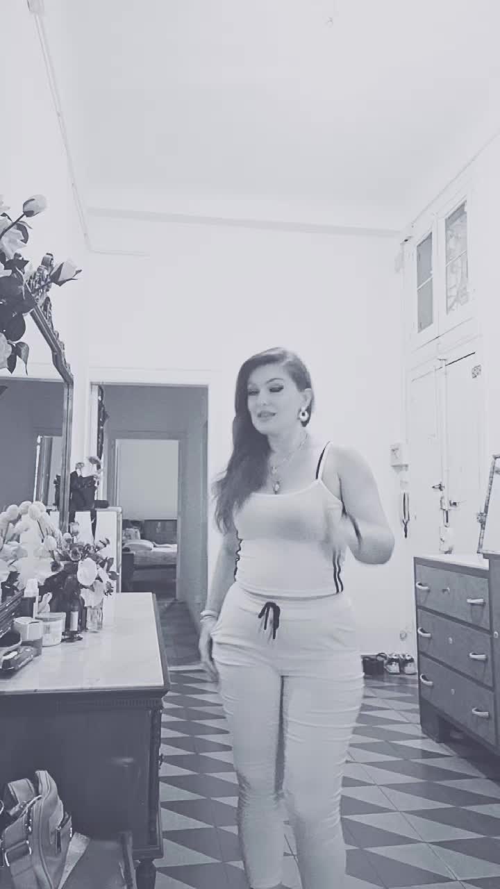 @მადონა