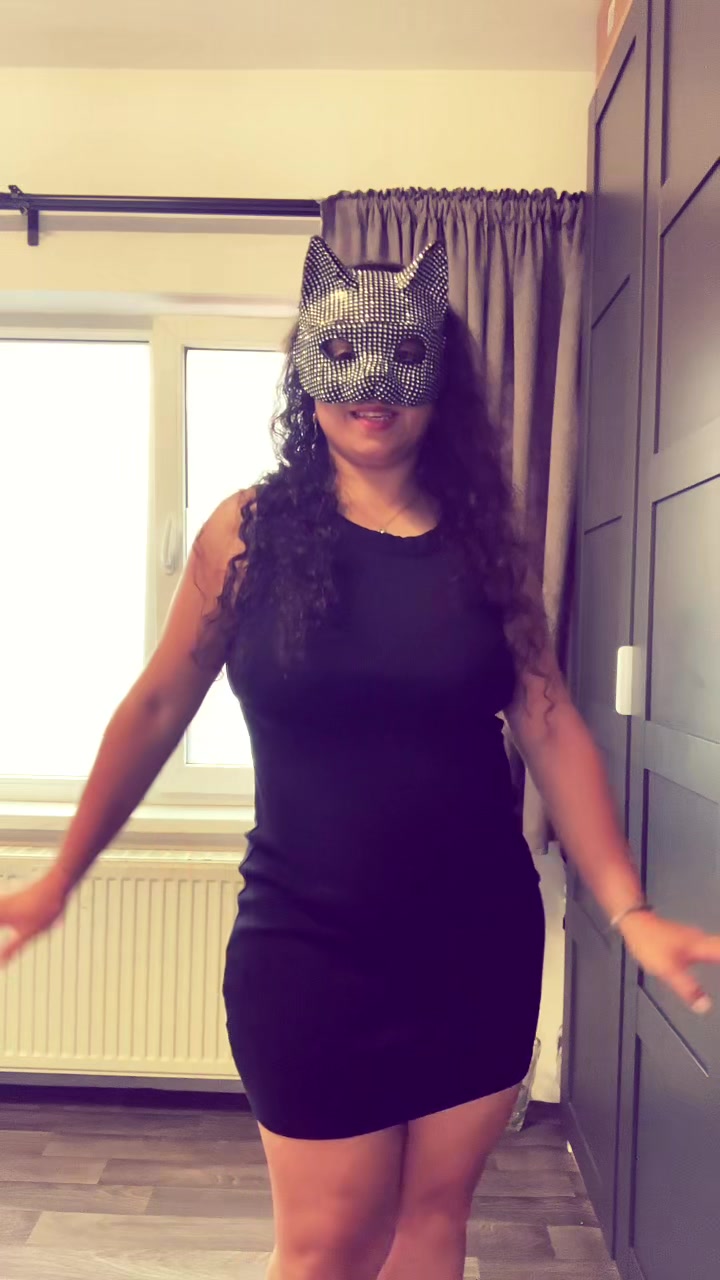@aveliamoon
