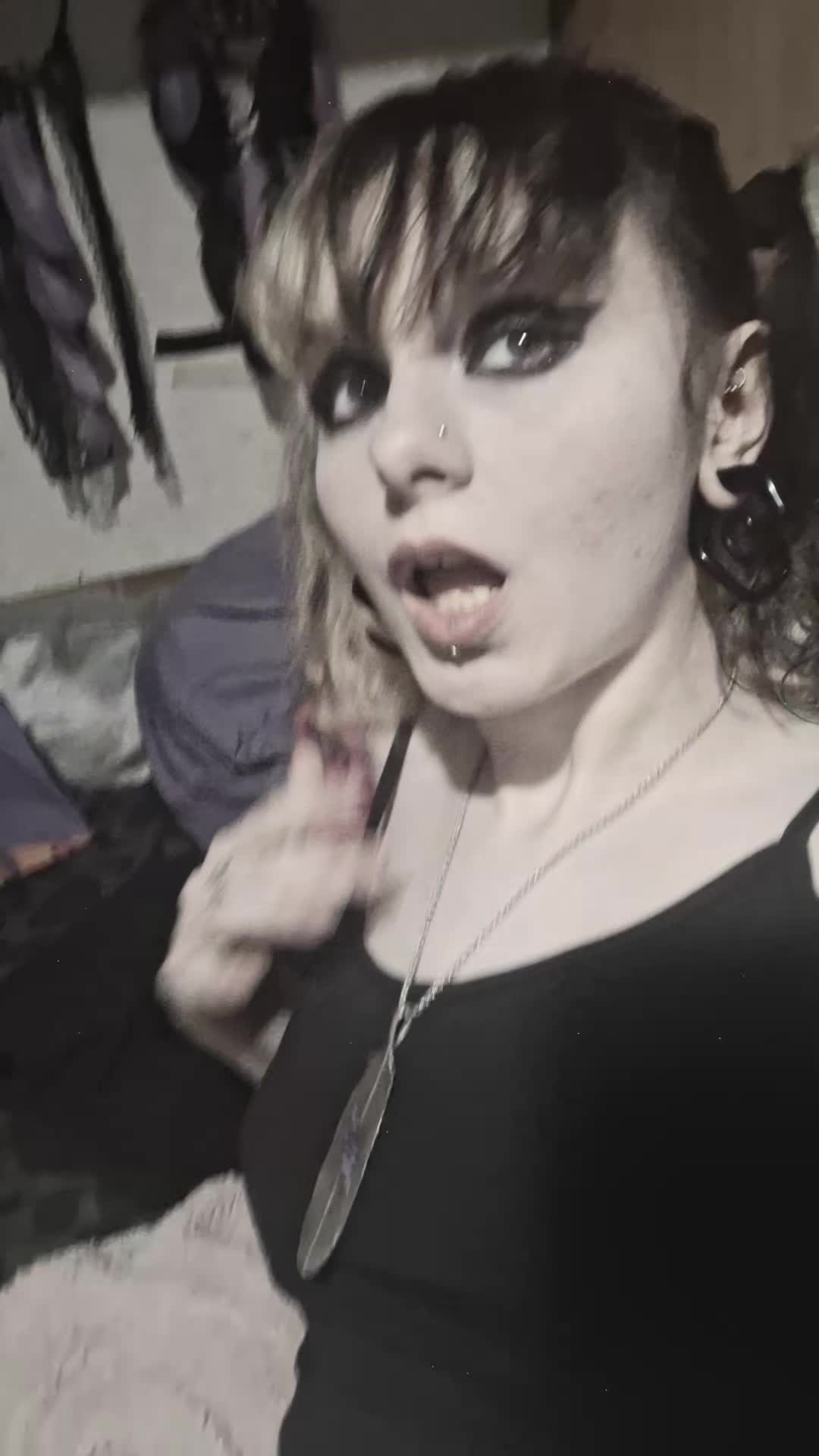 @𝖇𝖎𝖗𝖉𝖞