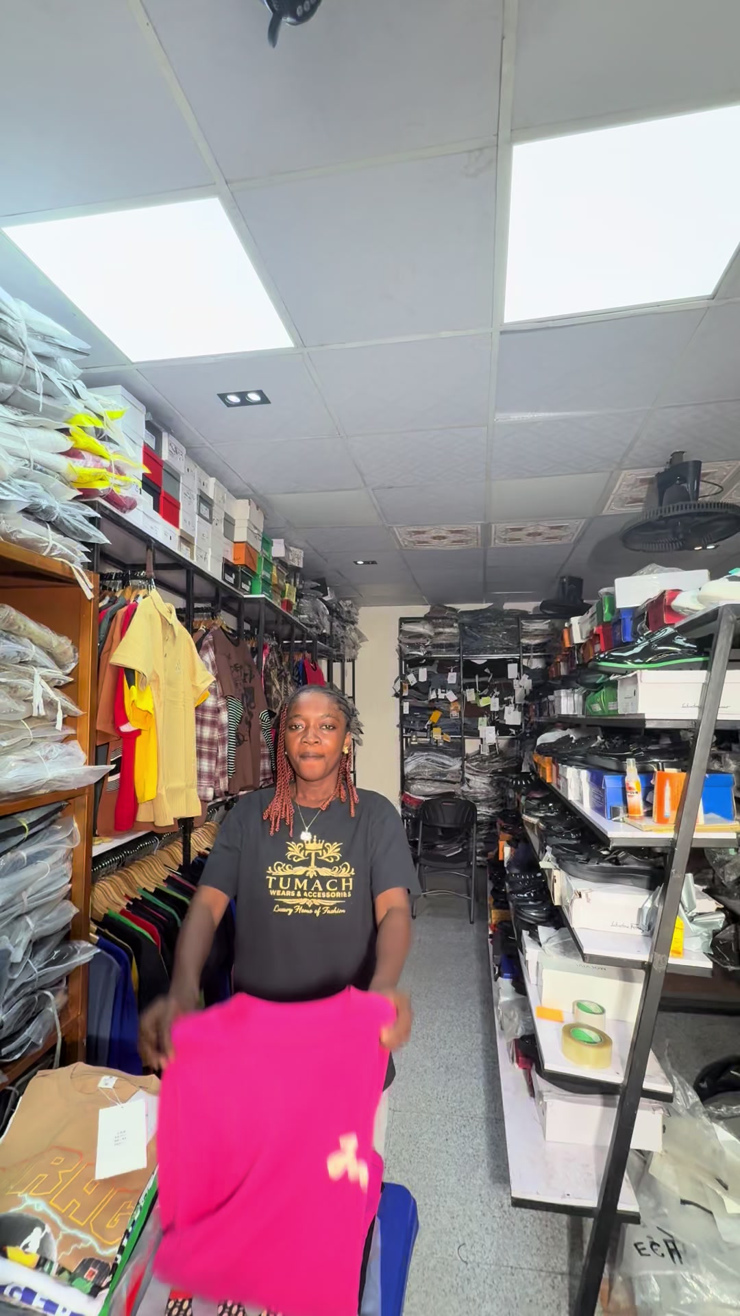 @BIGGEST TSHIRTWAREHOUSE IN IBD