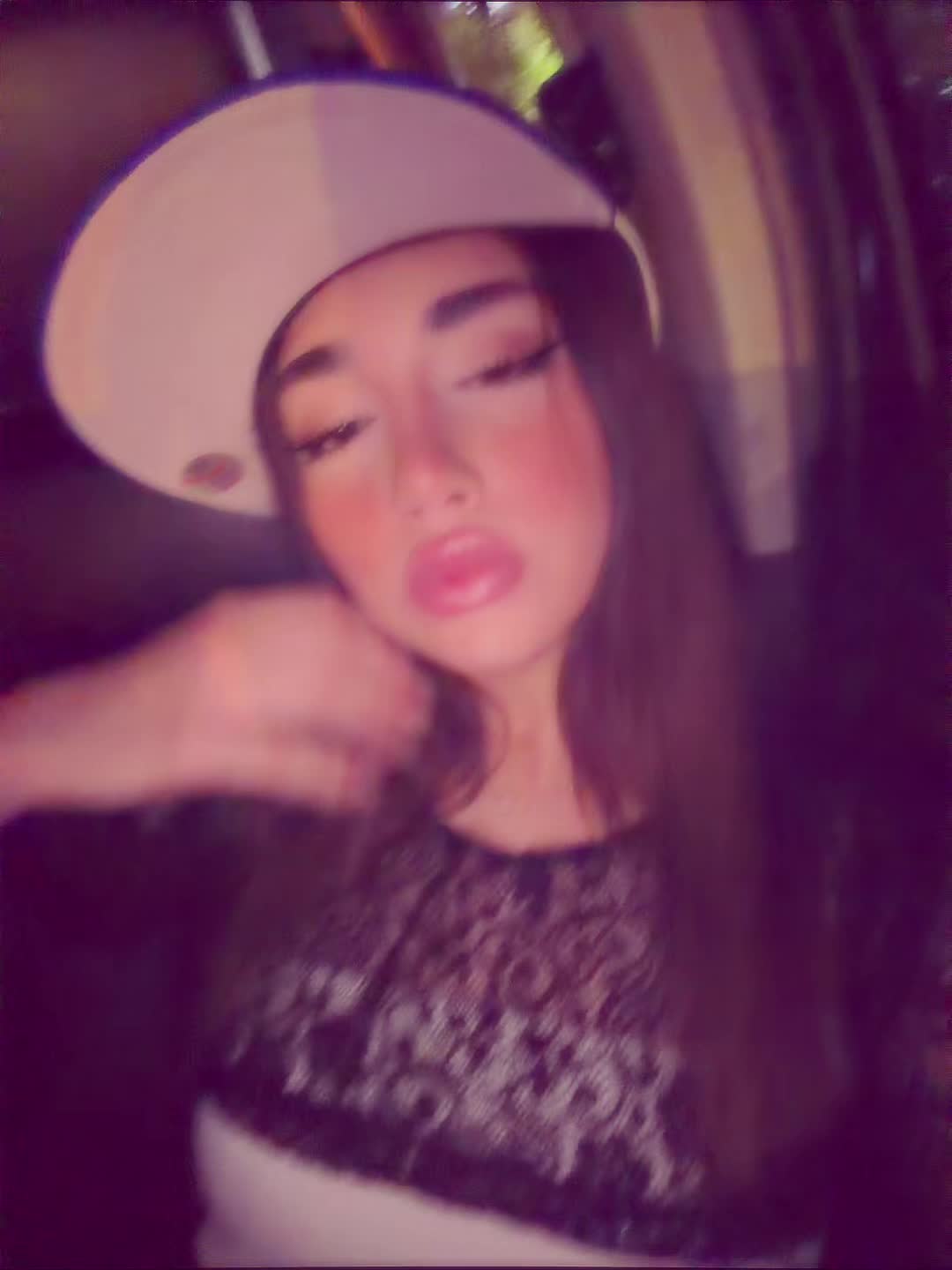 @_.aviisaa