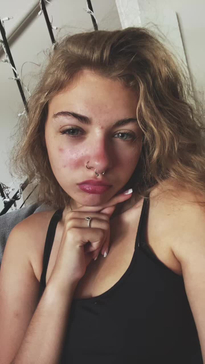 @tzofia