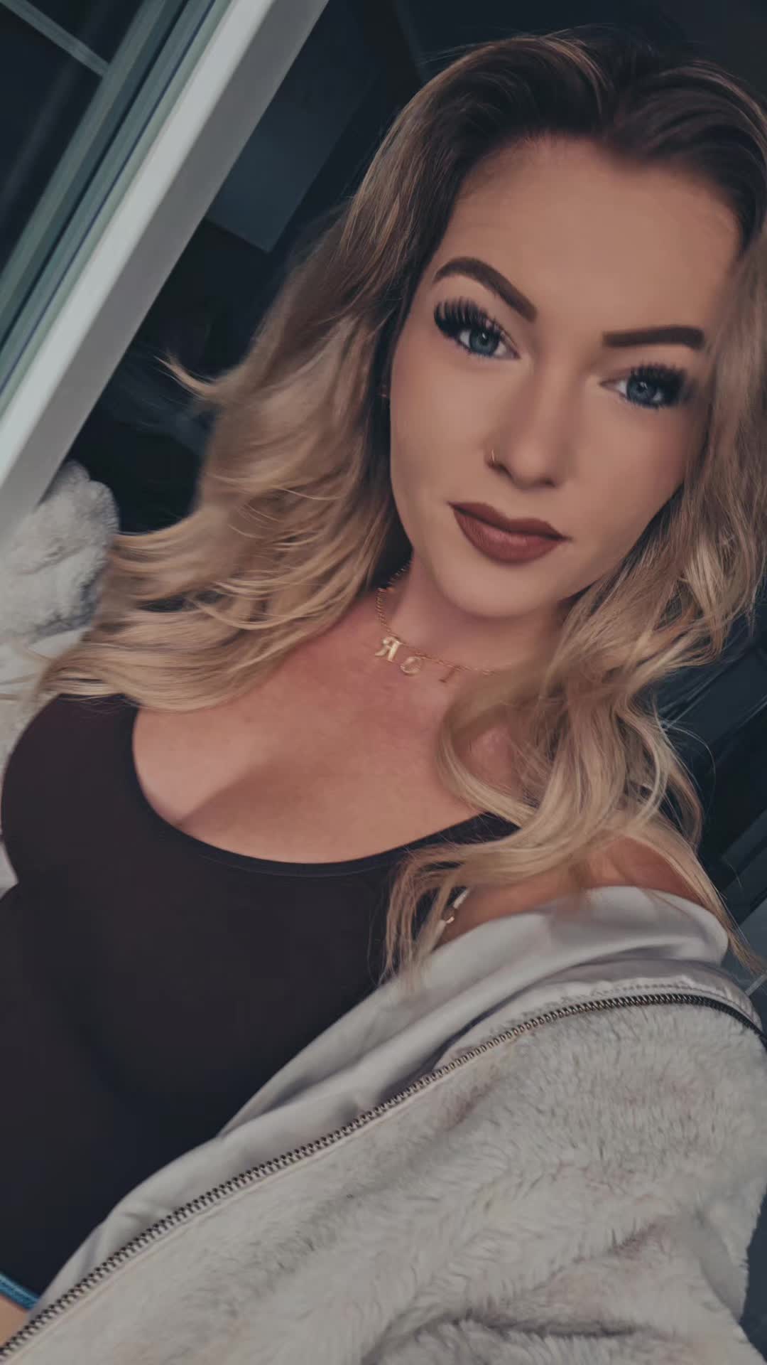 @Angelique Haase 🦋