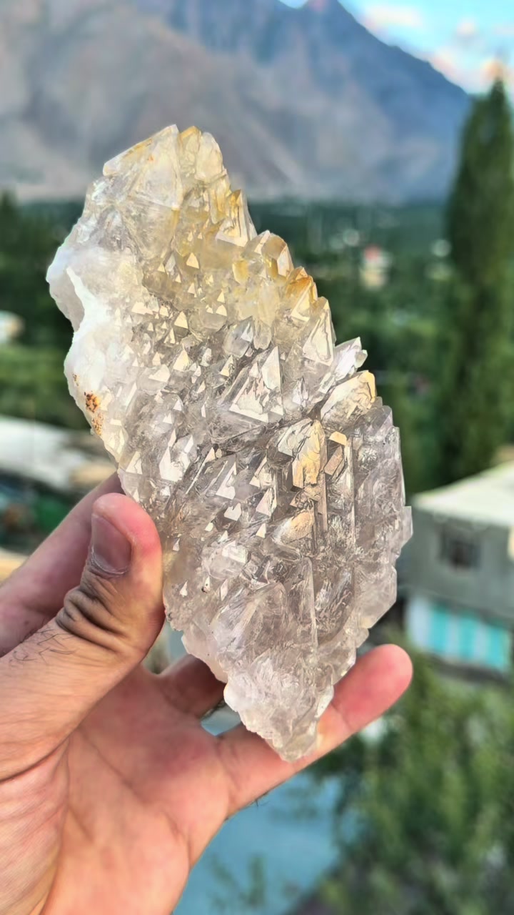 @Khushall Gems
