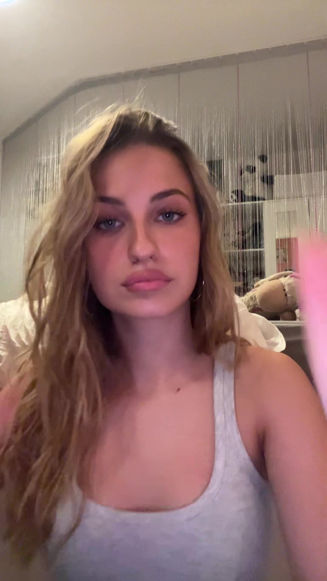 @️
