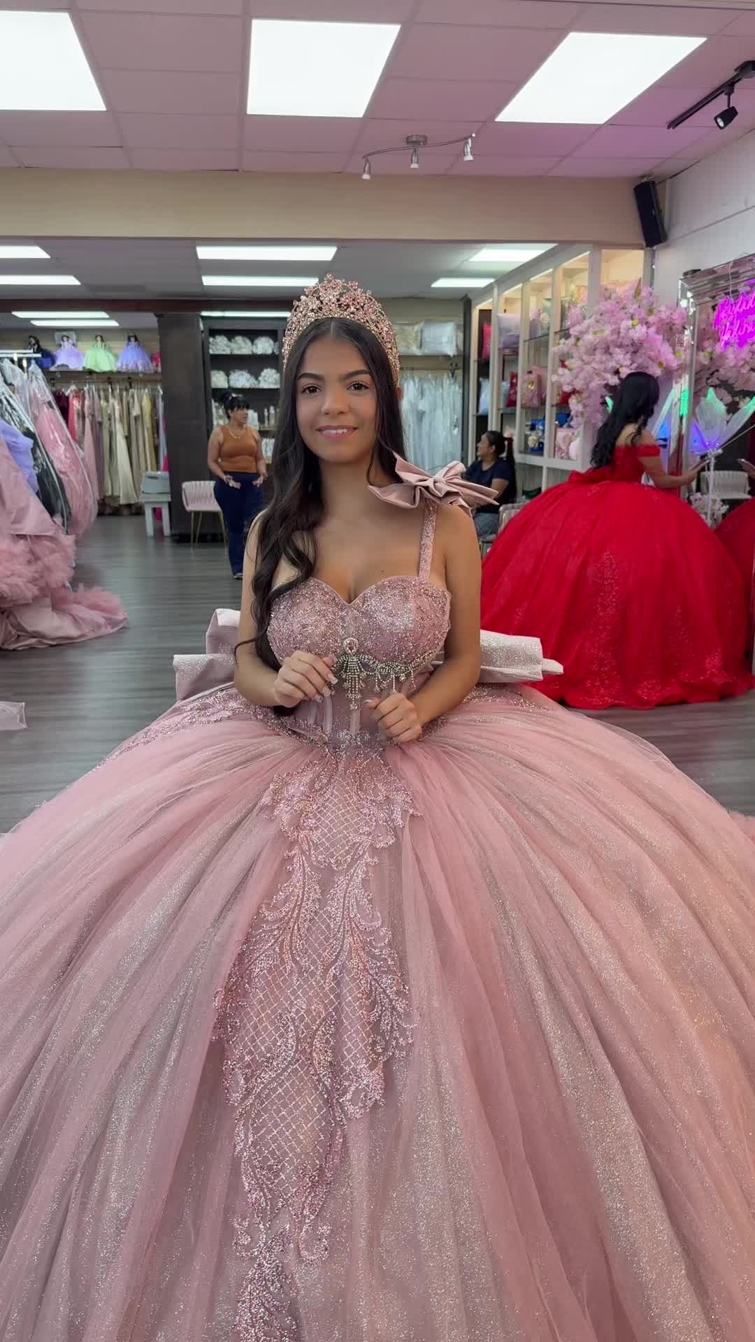 @Novedadesyadira