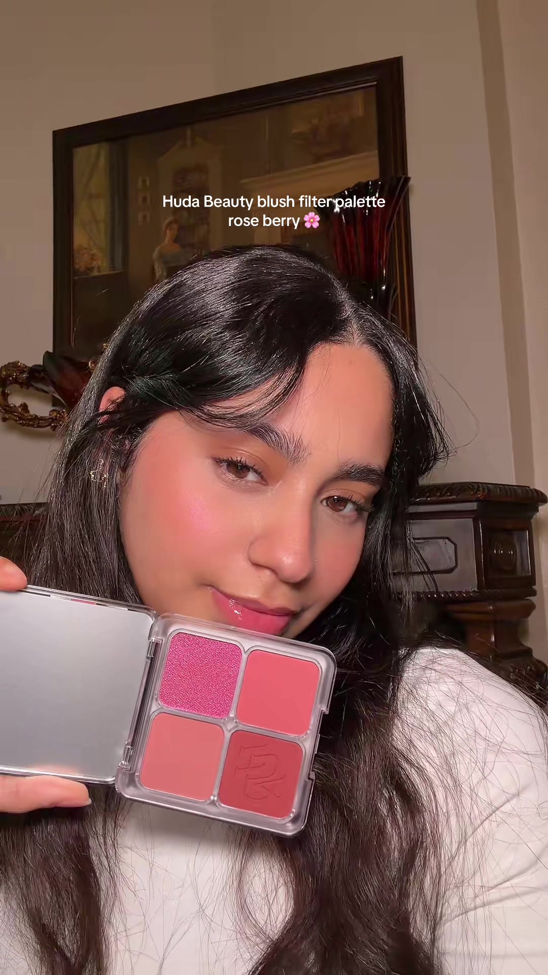 @Erika 🦢 &bull; Beauty Creator