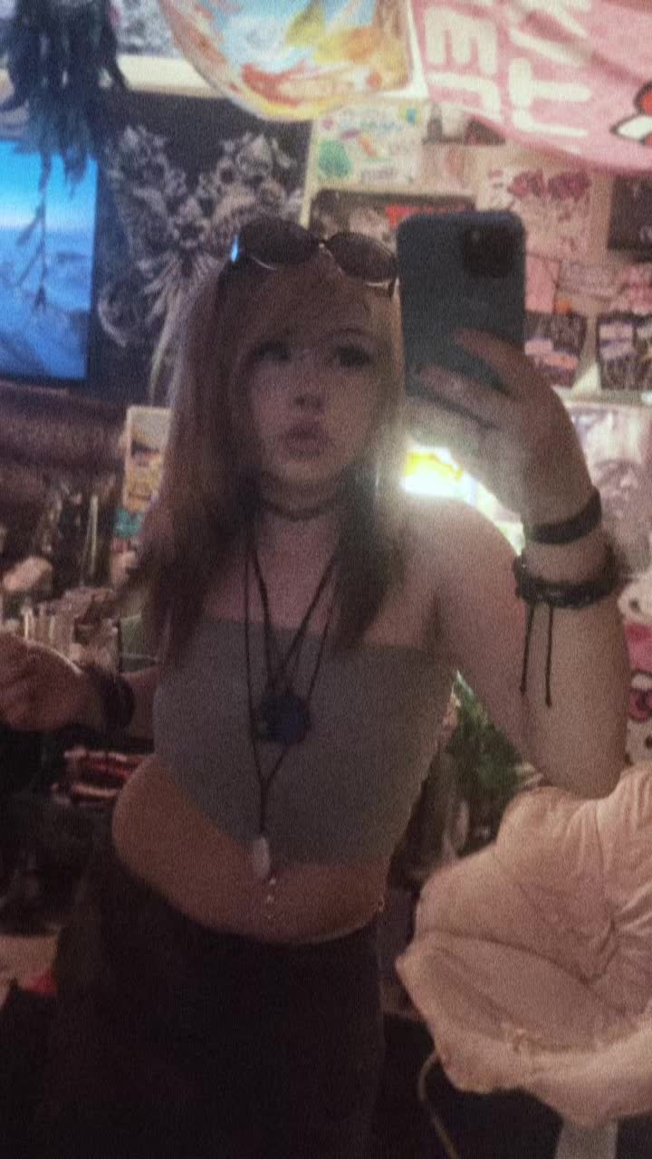 @☮︎