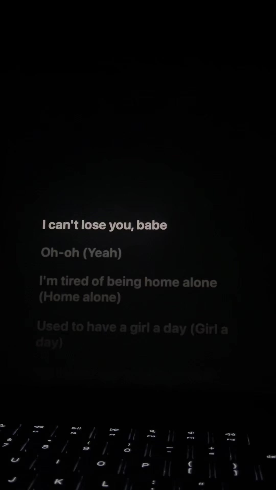 @🎧